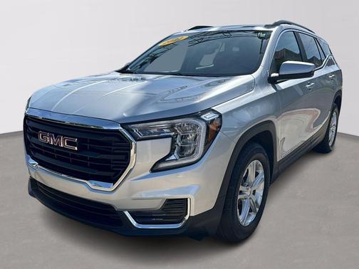 Quicksilver Metallic 2022 GMC Terrain SLE