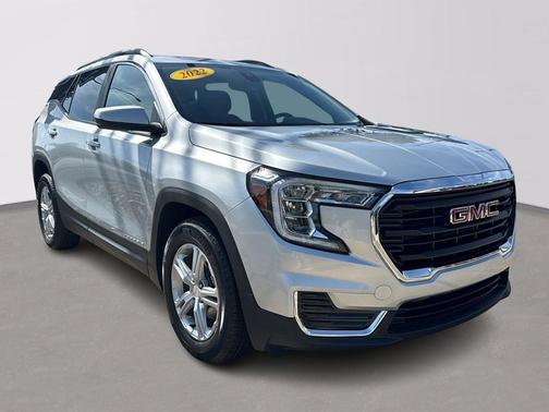 Quicksilver Metallic 2022 GMC Terrain SLE
