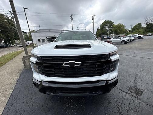 2026 Chevrolet Silverado 2500 Custom
