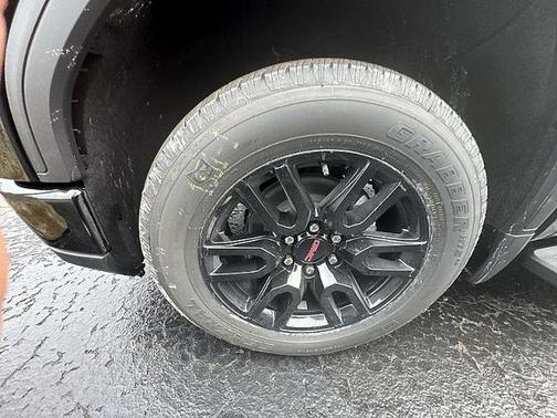 Onyx Black 2026 GMC Sierra 1500 Elevation