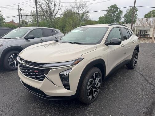 White Sands 2026 Chevrolet Trax FWD 2RS