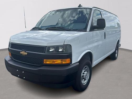 Summit White 2025 Chevrolet Express 2500 LT
