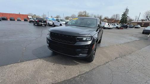 2024 Jeep Grand Cherokee Altitude