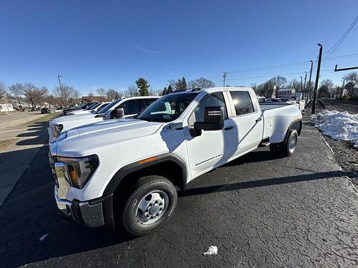 2026 GMC Sierra 3500 Base