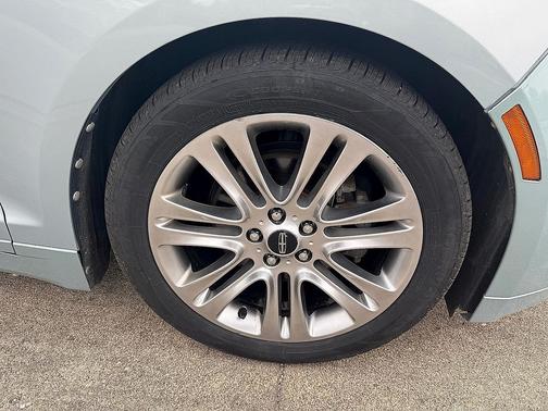 ICE STORM 2013 Lincoln MKZ Hybrid Base
