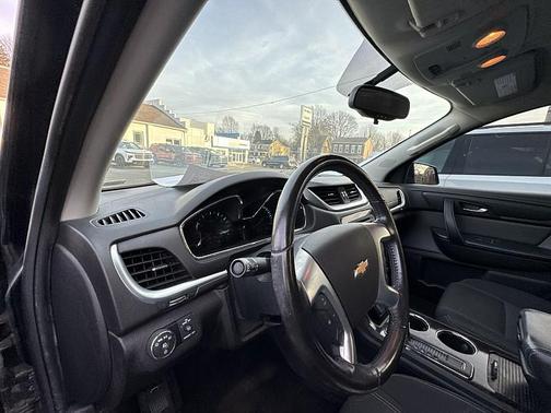 2017 Chevrolet Traverse 1LT