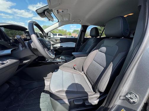Sterling Gray Metallic 2026 Chevrolet Trax LT
