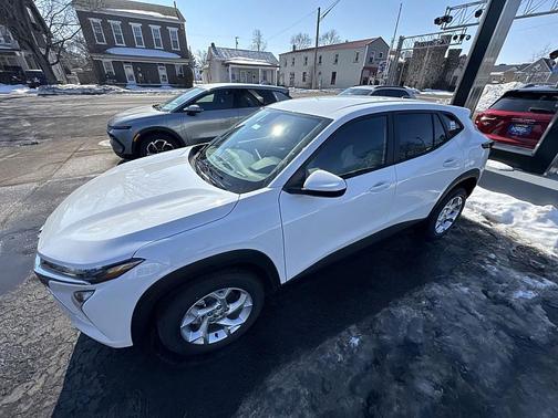2026 Chevrolet Trax LS