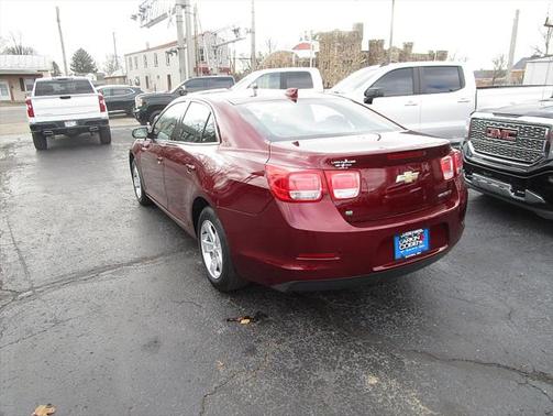 Butte Red Metallic 2016 Chevrolet Malibu Limited LT