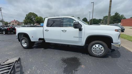 2025 Chevrolet Silverado 3500 LTZ