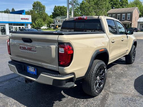 Desert Sand Metallic 2023 GMC Canyon Elevation