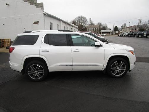 2017 GMC Acadia Denali