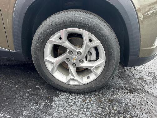 Harvest Bronze Metallic 2024 Chevrolet Trax LS