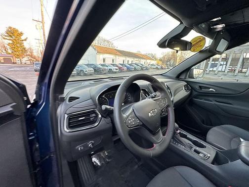 2023 Chevrolet Equinox FWD RS