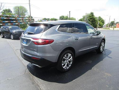Photo 5 of 39 of 2018 Buick Enclave Avenir