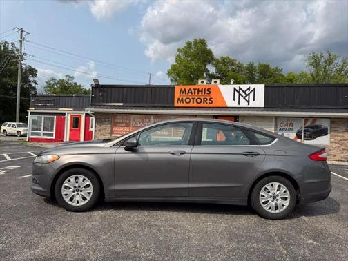 2013 Ford Fusion SE