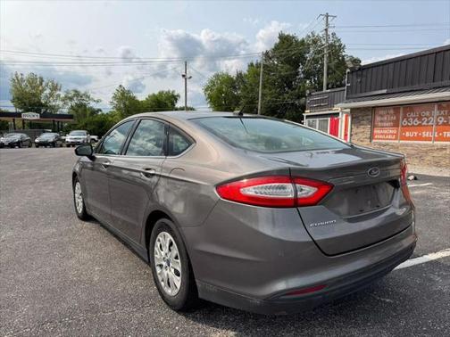 2013 Ford Fusion SE