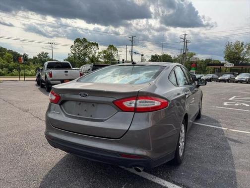 2013 Ford Fusion SE