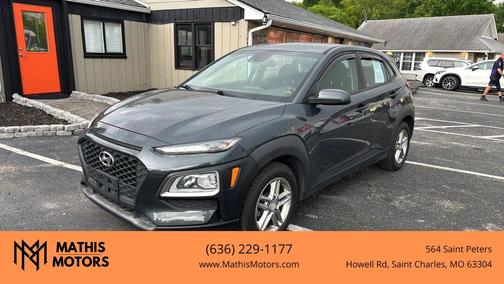 Gray 2019 Hyundai KONA SE