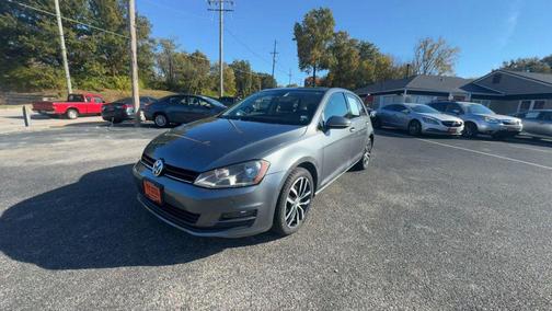 2016 Volkswagen Golf TSI SE 4-Door