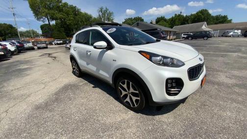 White 2017 Kia Sportage SX Turbo