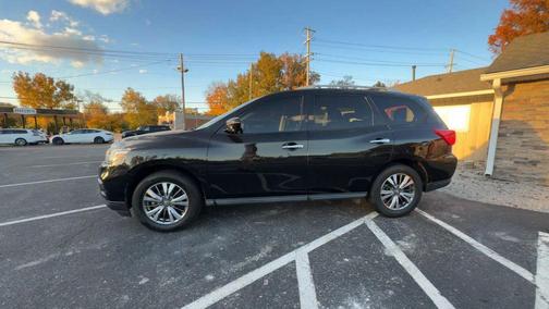 2019 Nissan Pathfinder SL