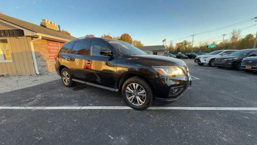 2019 Nissan Pathfinder SL