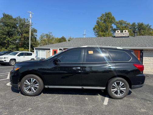 2019 Nissan Pathfinder SL