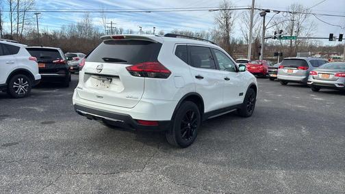 2017 Nissan Rogue SV