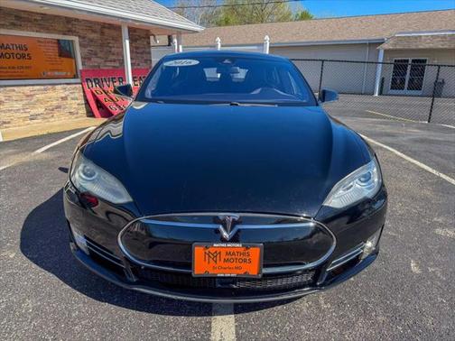 2016 Tesla Model S 70D