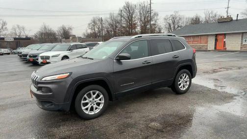 2017 Jeep Cherokee Sport