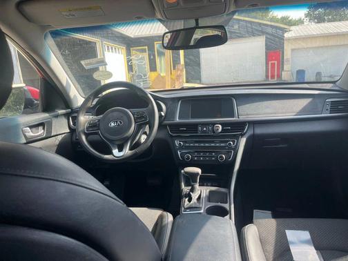 2018 Kia Optima S