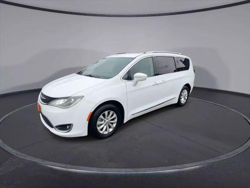 2018 Chrysler Pacifica Touring-L Plus