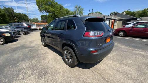 Blue 2019 Jeep Cherokee Latitude Plus