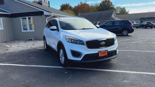 2017 Kia Sorento LX