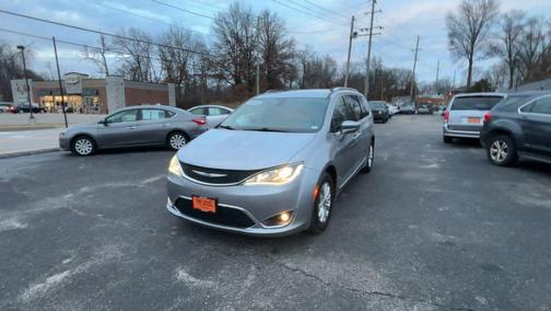 2018 Chrysler Pacifica Touring-L