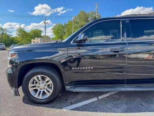 2016 Chevrolet Suburban LT