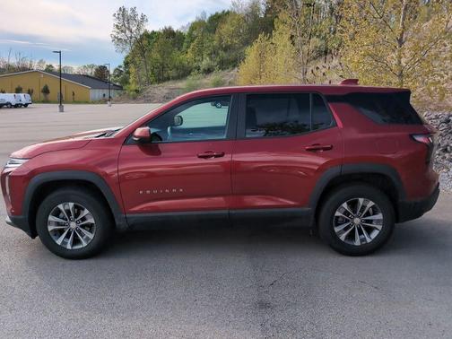 Radiant Red Tintcoat 2026 Chevrolet Equinox 1LT