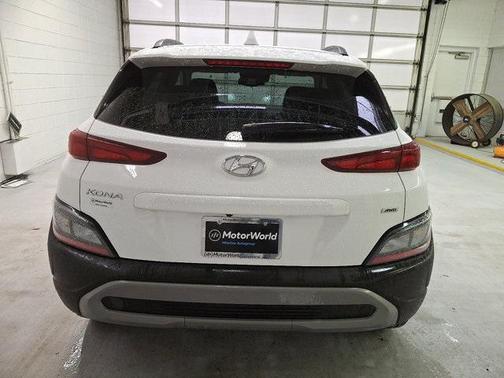2022 Hyundai KONA SEL