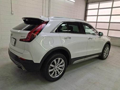 2023 Cadillac XT4 Premium Luxury