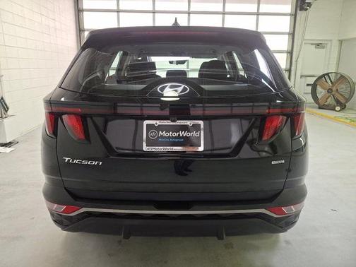 2022 Hyundai TUCSON SE