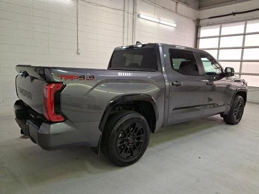 2024 Toyota Tundra Hybrid Platinum