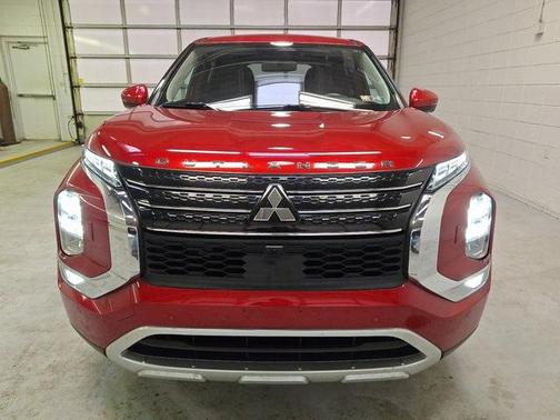 2024 Mitsubishi Outlander PHEV SE