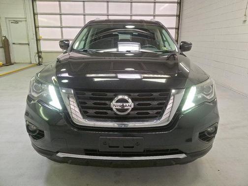 2019 Nissan Pathfinder SV
