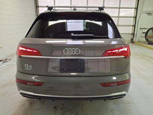 2024 Audi Q5 45 S line Premium