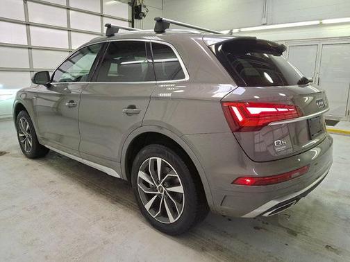 2024 Audi Q5 45 S line Premium