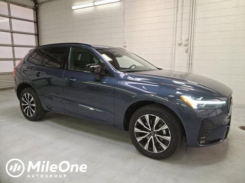 2024 Volvo XC60 B5 Plus Dark Theme