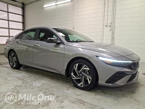 2025 Hyundai ELANTRA HEV SEL Sport