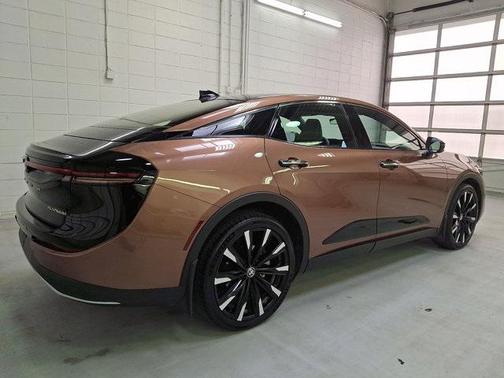 2023 Toyota Crown Platinum