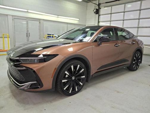 2023 Toyota Crown Platinum